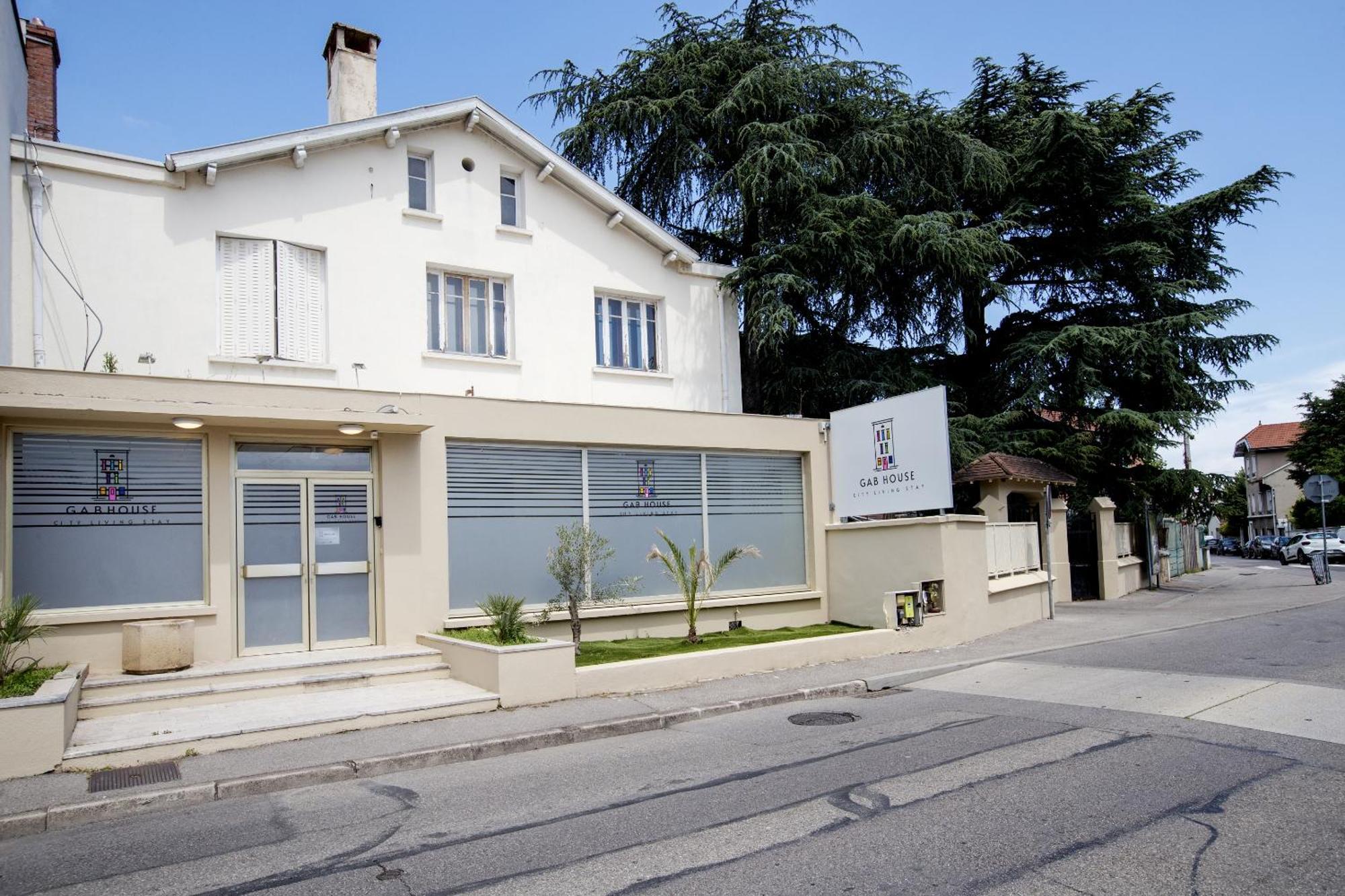 Gab House Ξενοδοχείο Bron Εξωτερικό φωτογραφία